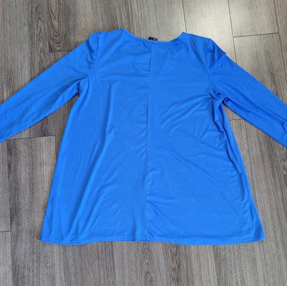 Checkout 3/4 sleeve tee - Picture 3 of 4